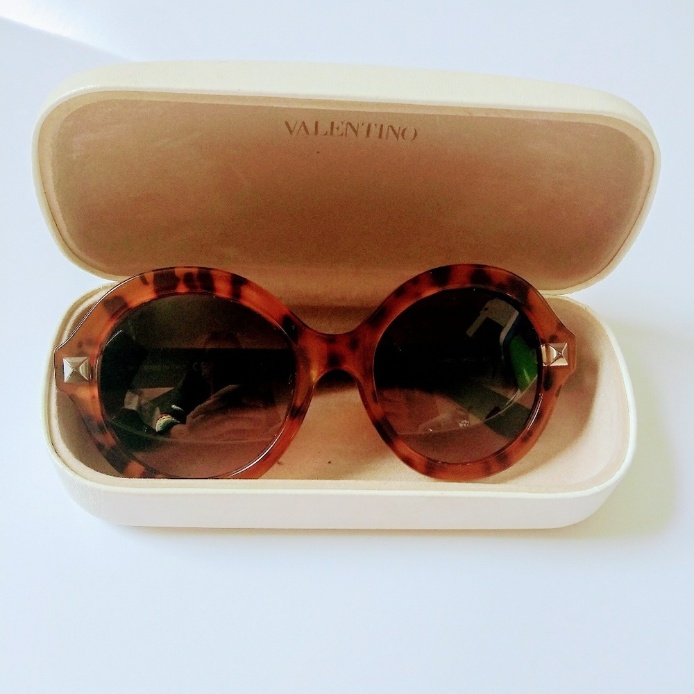 Valentino Stardust Round V698S Blond Havana Color